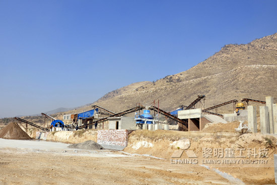 建筑垃圾移动破碎机